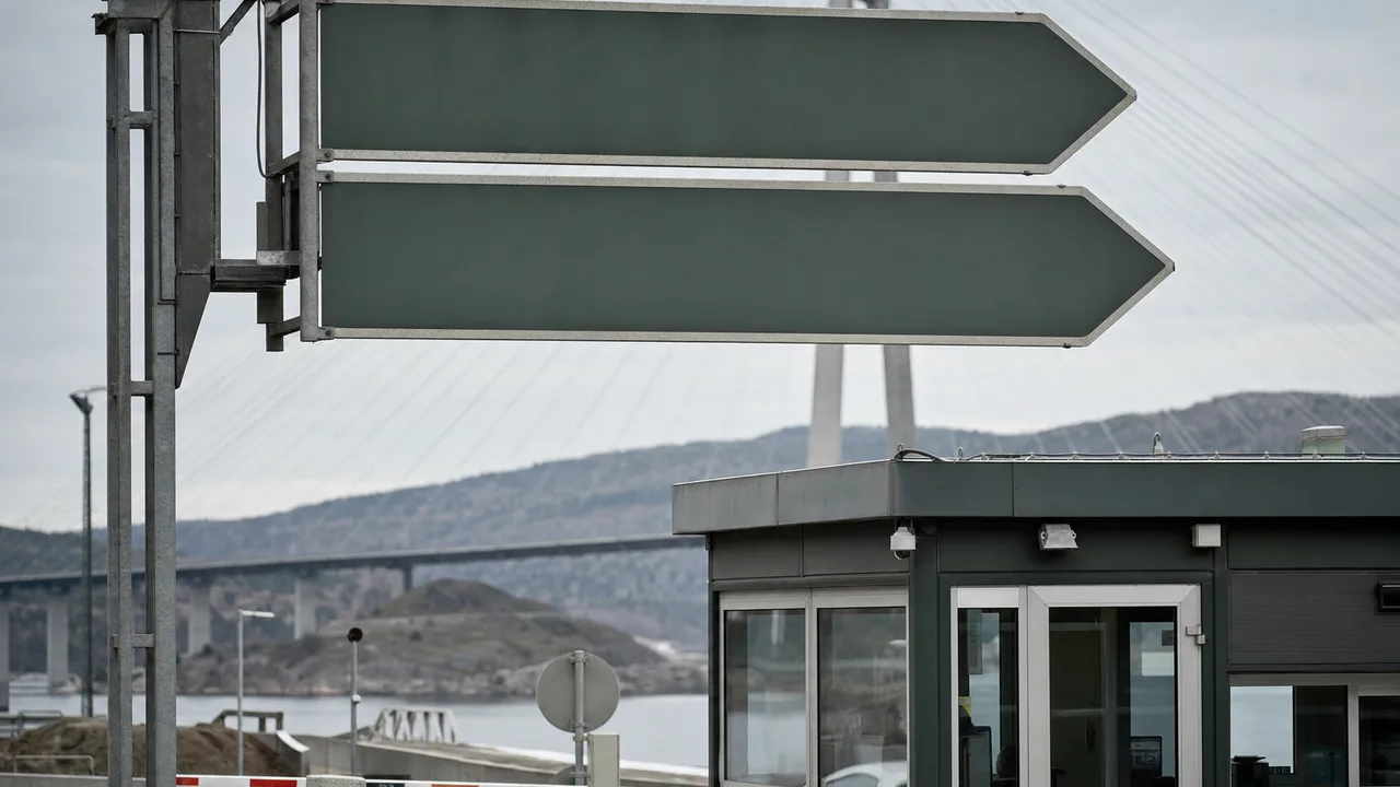 Lastebiler på E6 ved Svinesund-overgangen mellom Sverige og Norge.